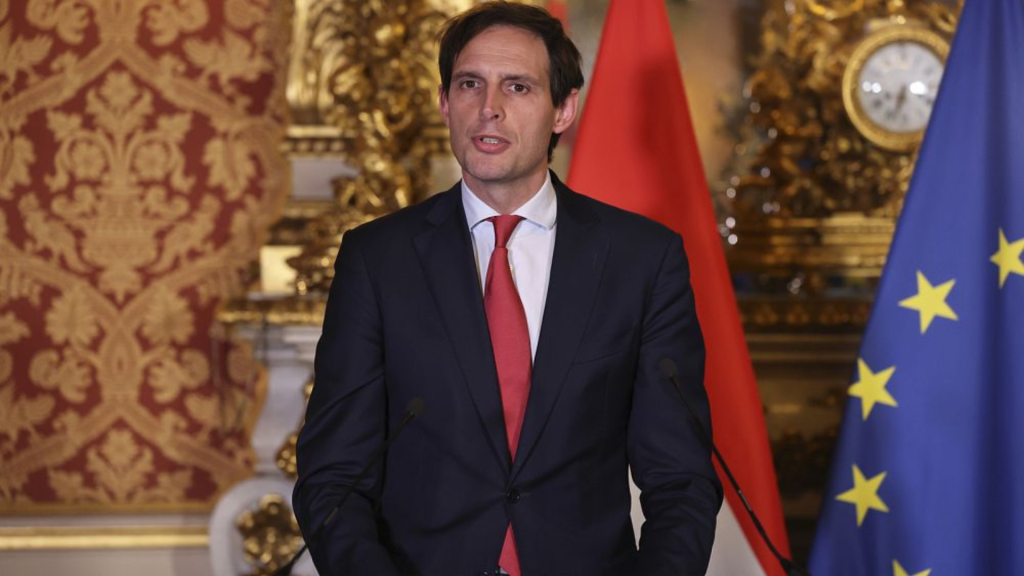 La candidature de Wopke Hoekstra comme commissaire du climat fait débat