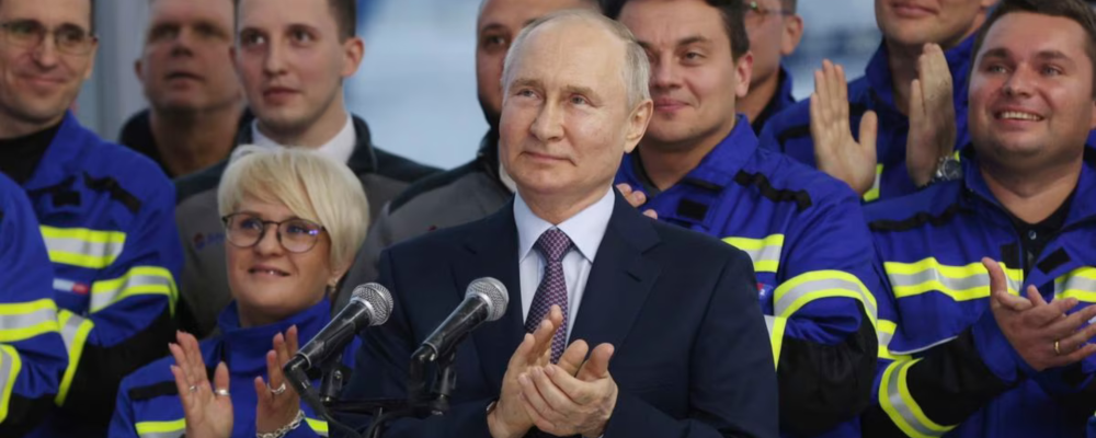 Poutine lance le méga projet Arctic LNG 2 de GNL
